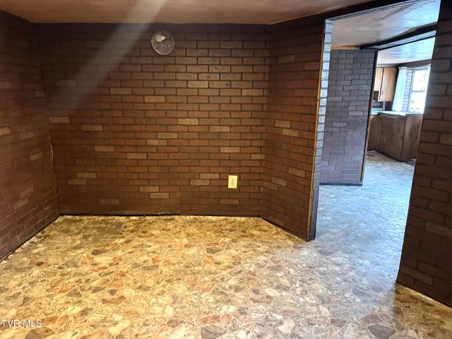 30 East Albemarle Street, Big Stone Gap, VA 24219