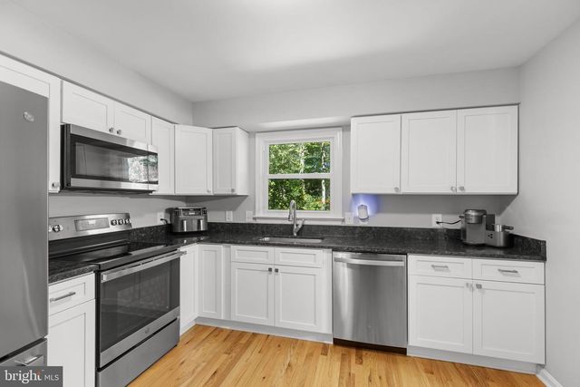 1703 SHERWOOD, Fredericksburg, VA 22405