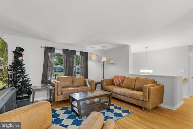 1703 SHERWOOD, Fredericksburg, VA 22405
