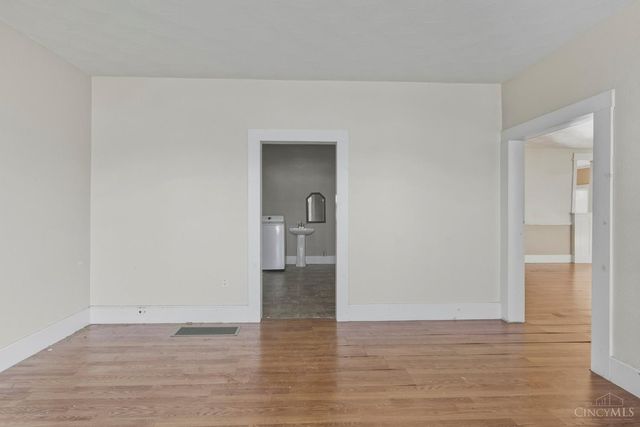 136 N Main St, Peebles, OH 45660