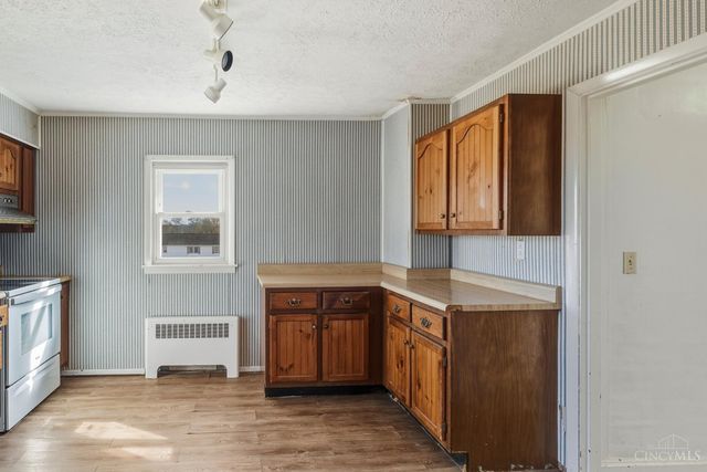 136 N Main St, Peebles, OH 45660