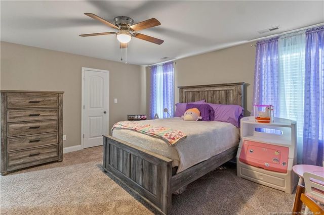 5528 Mountain Run Drive, Hope Mills, NC 28348
