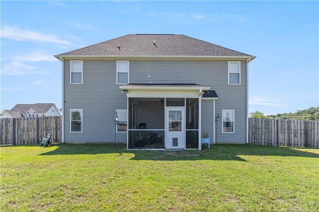 5528 Mountain Run Drive, Hope Mills, NC 28348