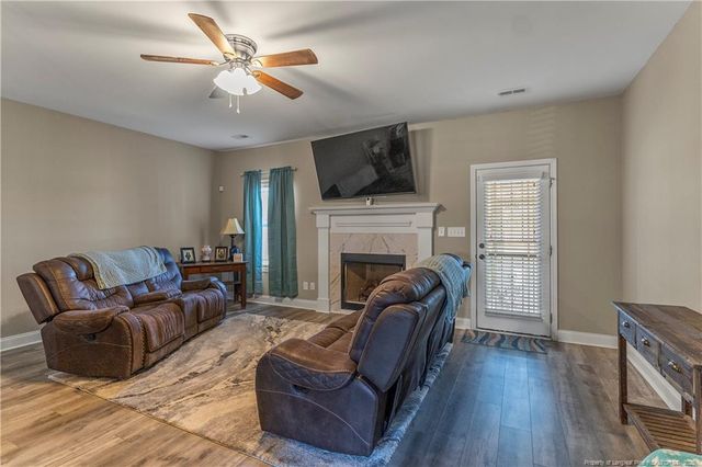 5528 Mountain Run Drive, Hope Mills, NC 28348