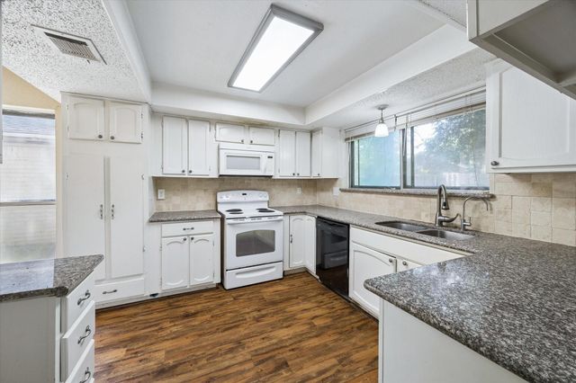 23423 Canyon Lake Drive, Spring, TX 77373