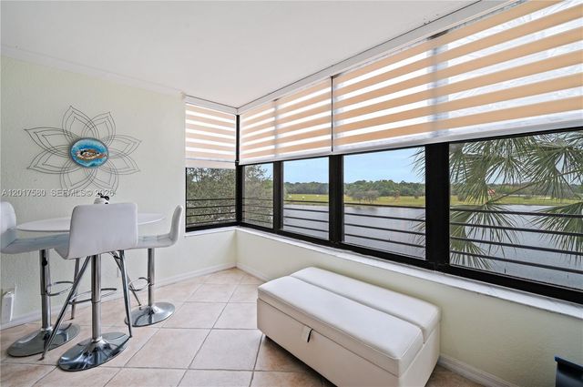 2768 S Carambola Circle S 403, Coconut Creek, FL 33066