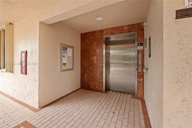 2768 S Carambola Circle S 403, Coconut Creek, FL 33066
