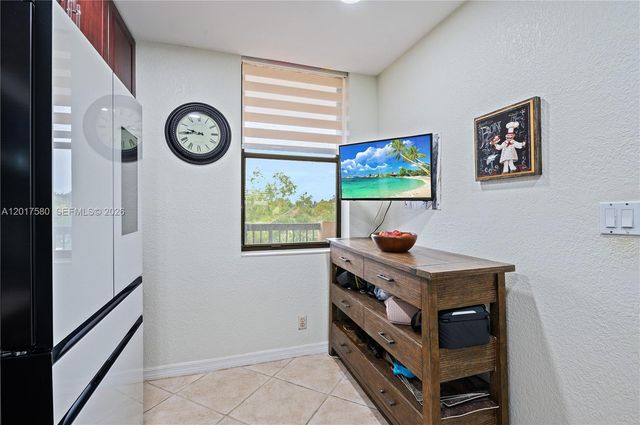2768 S Carambola Circle S 403, Coconut Creek, FL 33066