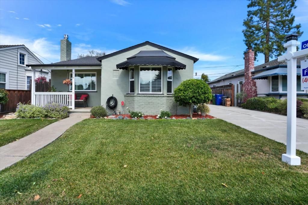 Image 2 of property listing at 558 Irving Avenue, San Jose, CA 95128