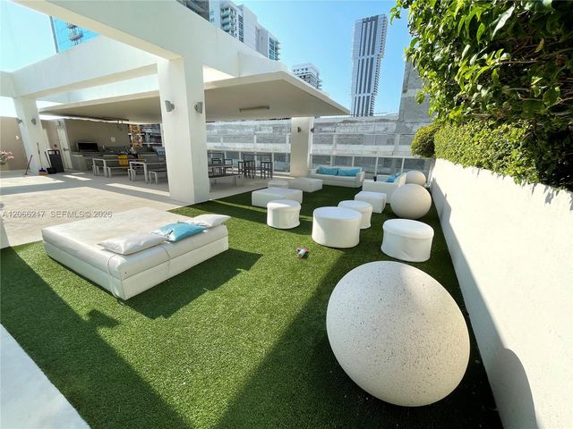 600 NE 27th Street 1205, Miami, FL 33137