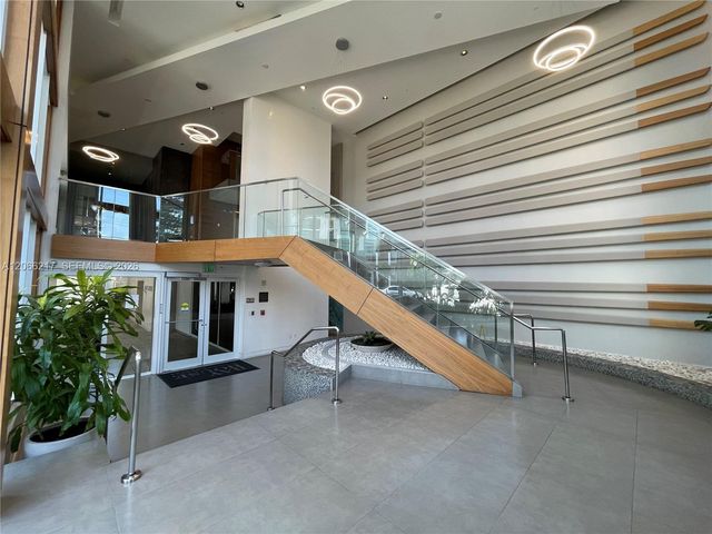 600 NE 27th Street 1205, Miami, FL 33137