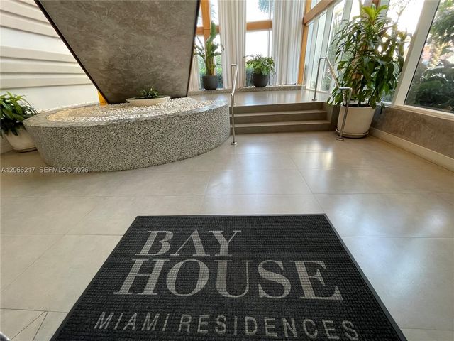600 NE 27th Street 1205, Miami, FL 33137