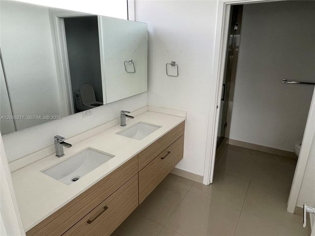 600 NE 27th Street 1205, Miami, FL 33137