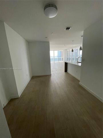 600 NE 27th Street 1205, Miami, FL 33137