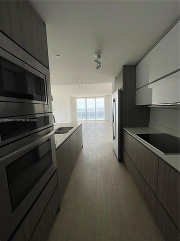 600 NE 27th Street 1205, Miami, FL 33137