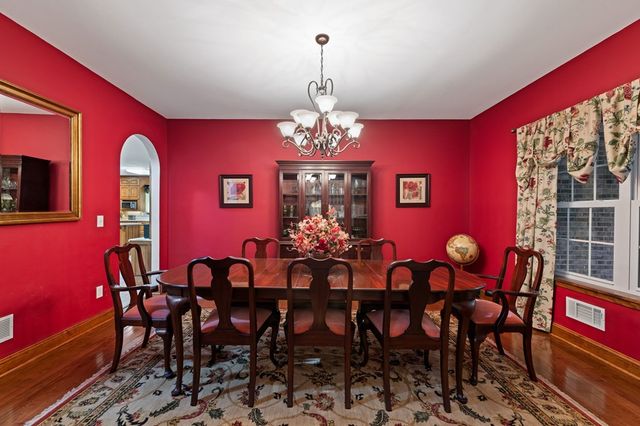 541 Davis Road, Blue Ridge, GA 30513