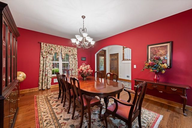 541 Davis Road, Blue Ridge, GA 30513