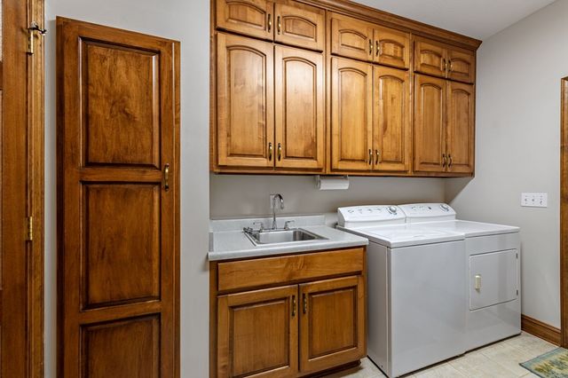 541 Davis Road, Blue Ridge, GA 30513