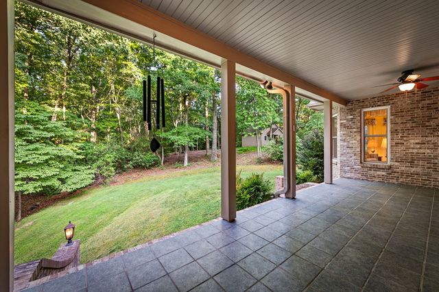 541 Davis Road, Blue Ridge, GA 30513