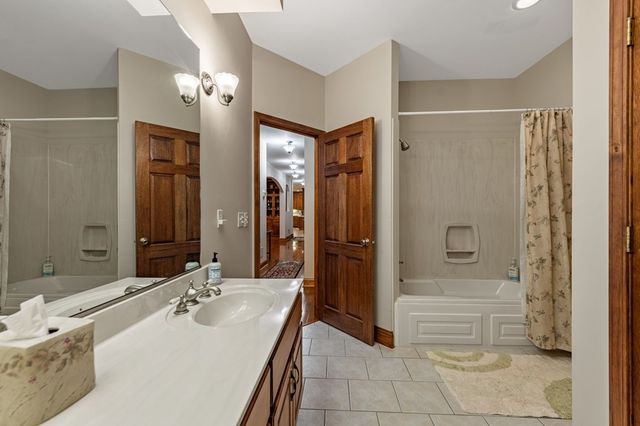 541 Davis Road, Blue Ridge, GA 30513