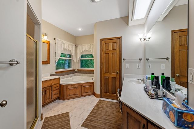 541 Davis Road, Blue Ridge, GA 30513
