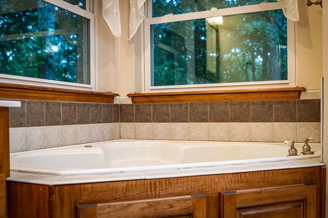 541 Davis Road, Blue Ridge, GA 30513