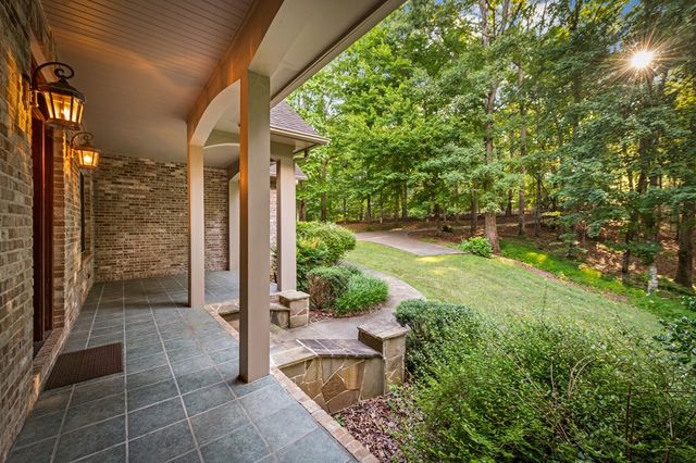 541 Davis Road, Blue Ridge, GA 30513