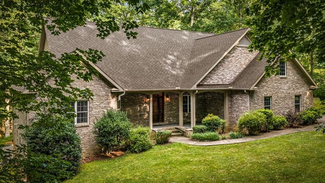 541 Davis Road, Blue Ridge, GA 30513