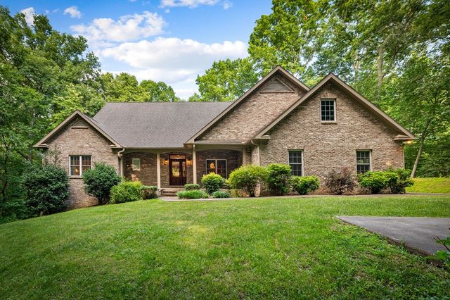541 Davis Road, Blue Ridge, GA 30513