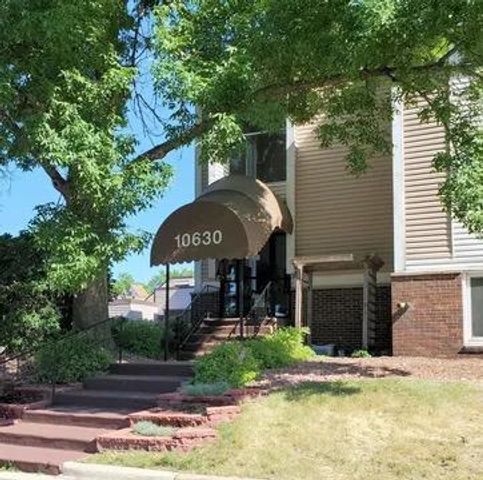 10630 Rockford Road 112, Plymouth, MN 55442