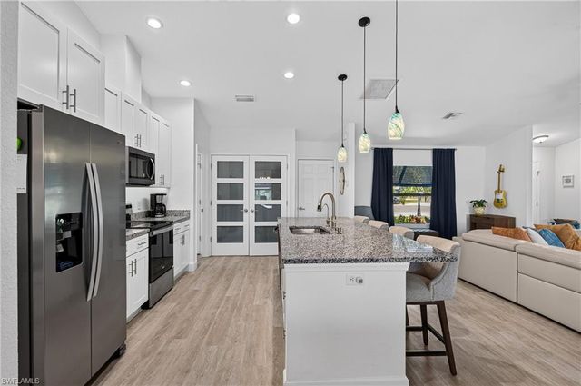3104 Seafarer DR, Punta Gorda, FL 33983
