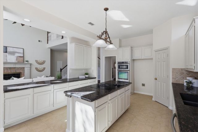 3618 Waynoka Drive, Carrollton, TX 75007