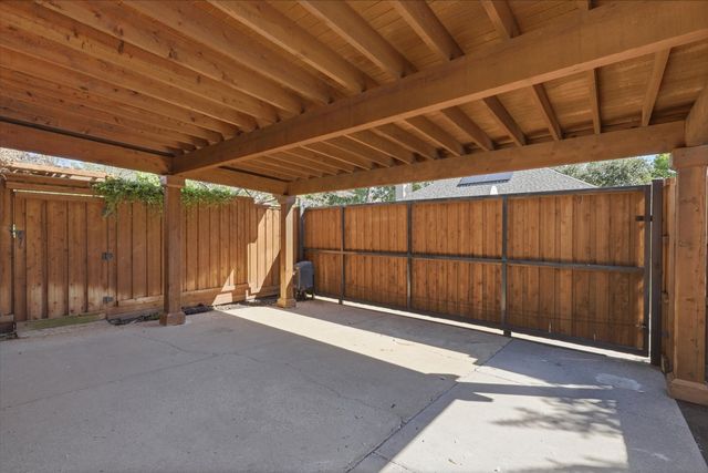3618 Waynoka Drive, Carrollton, TX 75007