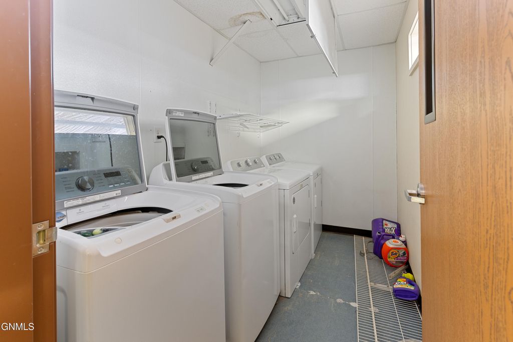 2066 125th Avenue NW, Watford City, ND 58854 photo 17