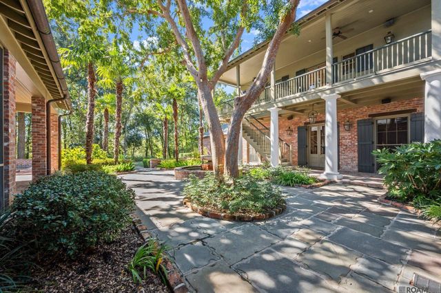 16026 Highland Bluff Ct, Baton Rouge, LA 70810