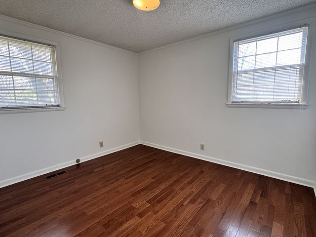 239 Southburn Dr, Hendersonville, TN 37075