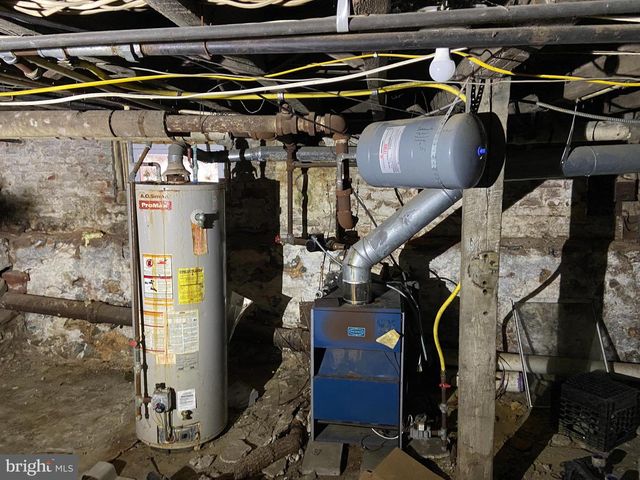 1703 N PINE ST, Wilmington, DE 19802