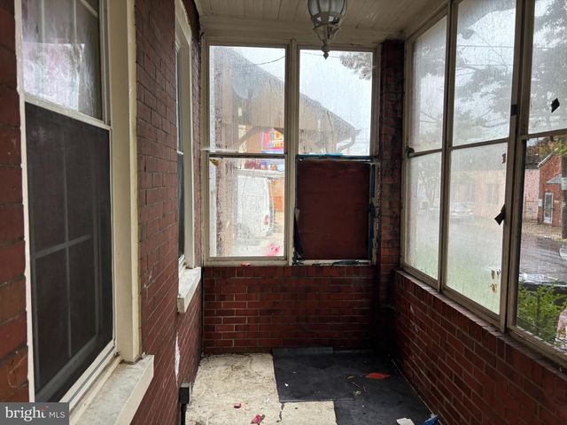 1703 N PINE ST, Wilmington, DE 19802