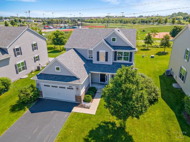 8962 Pearsall Drive, Huntley, IL 60142