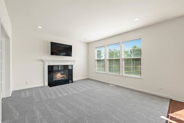 8962 Pearsall Drive, Huntley, IL 60142
