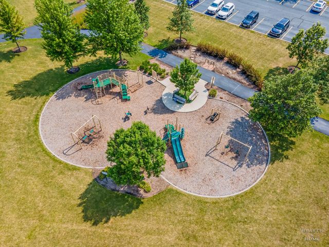 8962 Pearsall Drive, Huntley, IL 60142