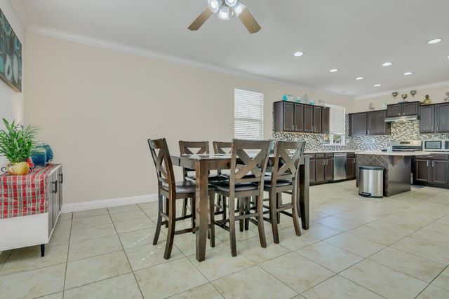 7813 Megan Ann Ct, Antelope, CA 95843