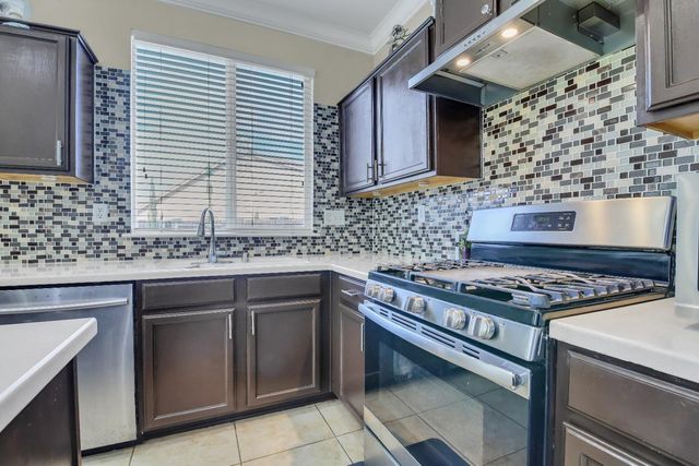 7813 Megan Ann Ct, Antelope, CA 95843