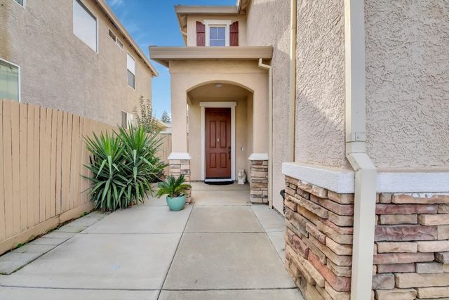 7813 Megan Ann Ct, Antelope, CA 95843