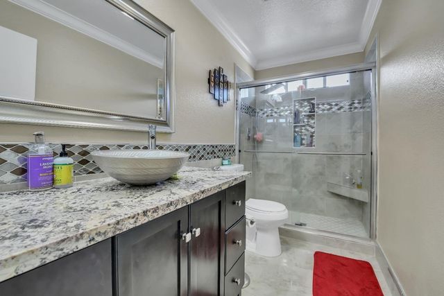 7813 Megan Ann Ct, Antelope, CA 95843