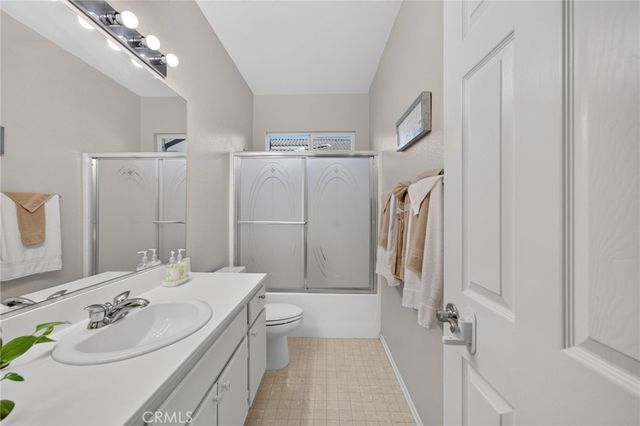 29517 Warmsprings Drive, Menifee, CA 92584