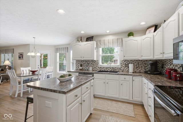 7814 Santolina Drive, Indianapolis, IN 46237