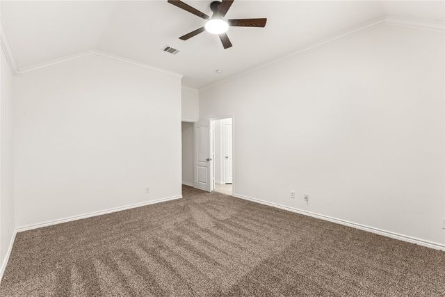 401 Hidden Knoll Drive, Burleson, TX 76028