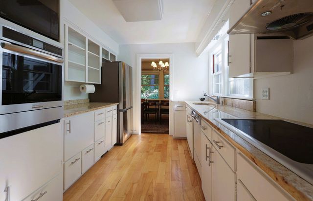 46 Woburn Street, Andover, MA 01810