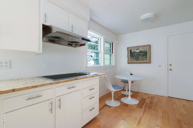 46 Woburn Street, Andover, MA 01810